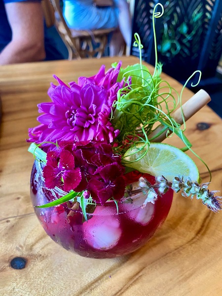 The Ultimate Cocktail & Edible Flowers