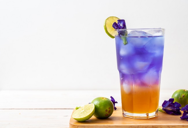 butterfly pea margarita