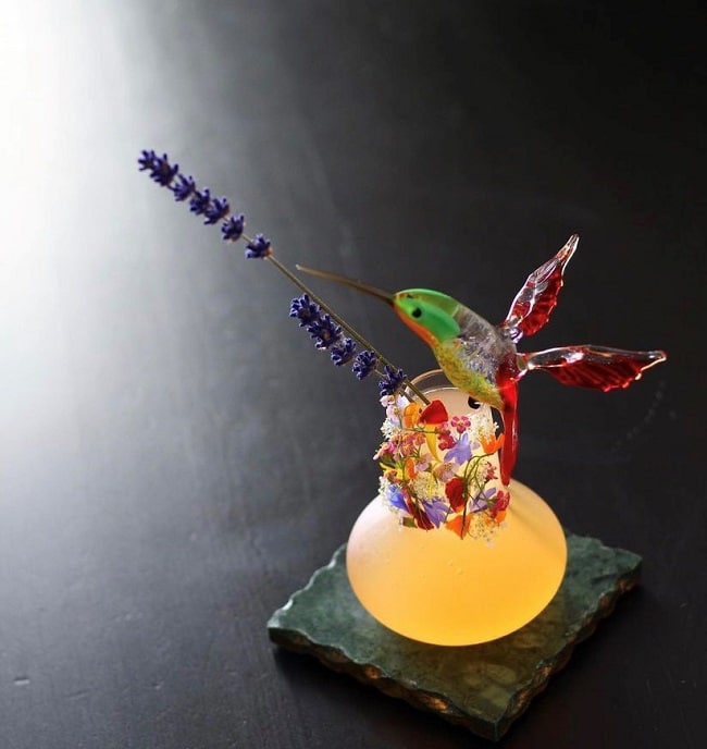 New Discovery cocktail with edible flowers